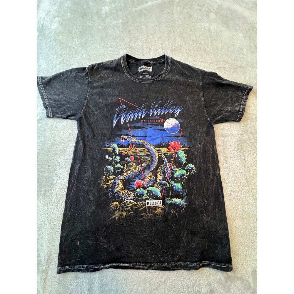 Boxset Graphic T-Shirt Mens Small Black Death Valley Snake Acid Wash‎